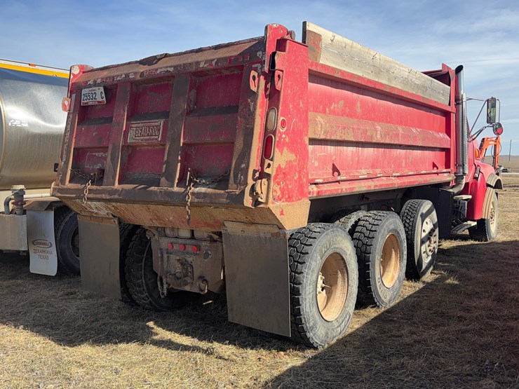 2003-sterling-lt9500-image-4