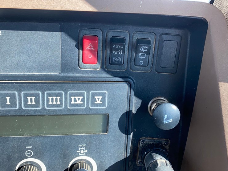 1998-john-deere-8300-image-57