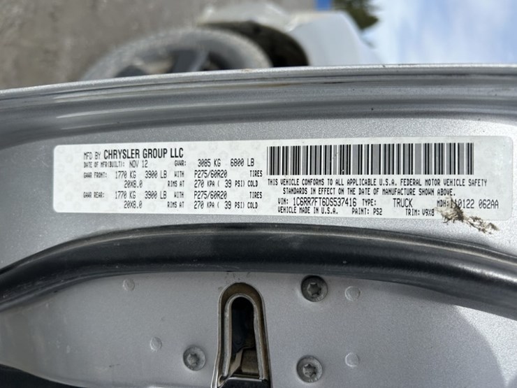 2013-dodge-1500-image-30