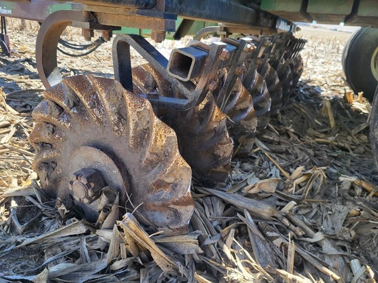 great-plains-2200tt-image-15