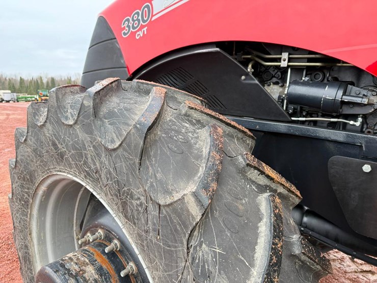 case-ih-magnum-380-rowtrac-image-22