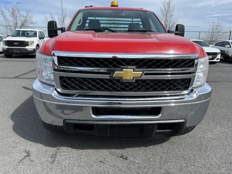 2011-chevrolet-silverado-2500-image-8