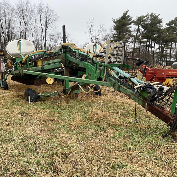 Kinze 24 row planter