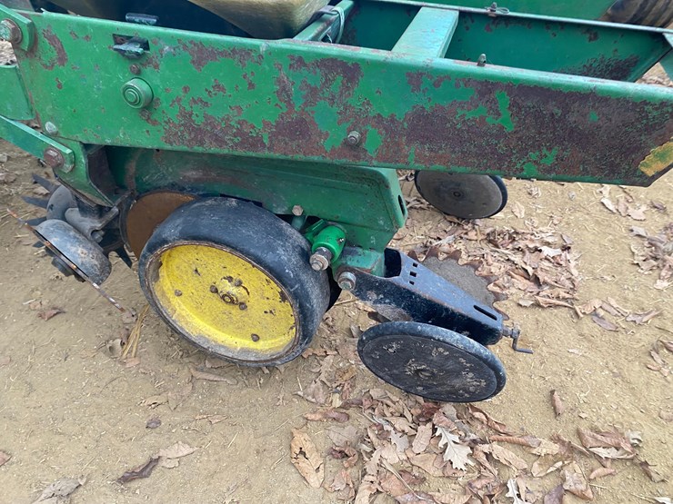 john-deere-7000-image-18