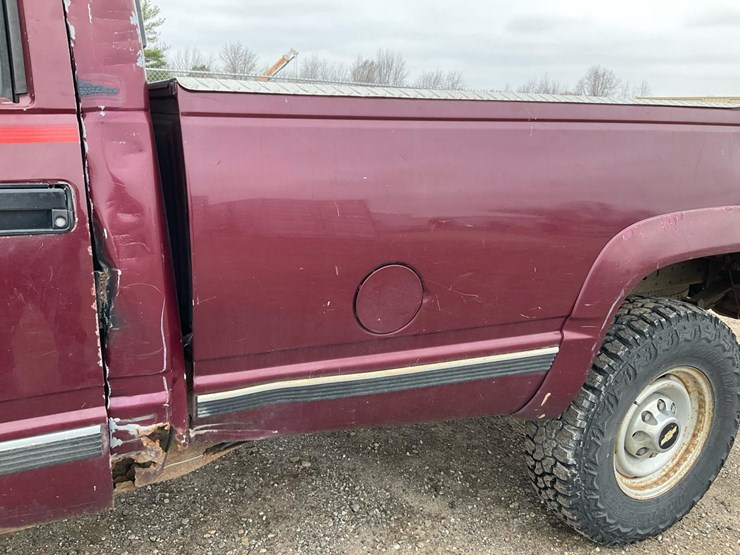 1996-chevrolet-k2500-image-18