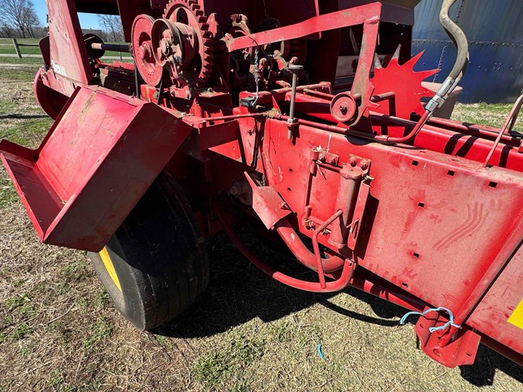 new-holland-bc5070-image-8