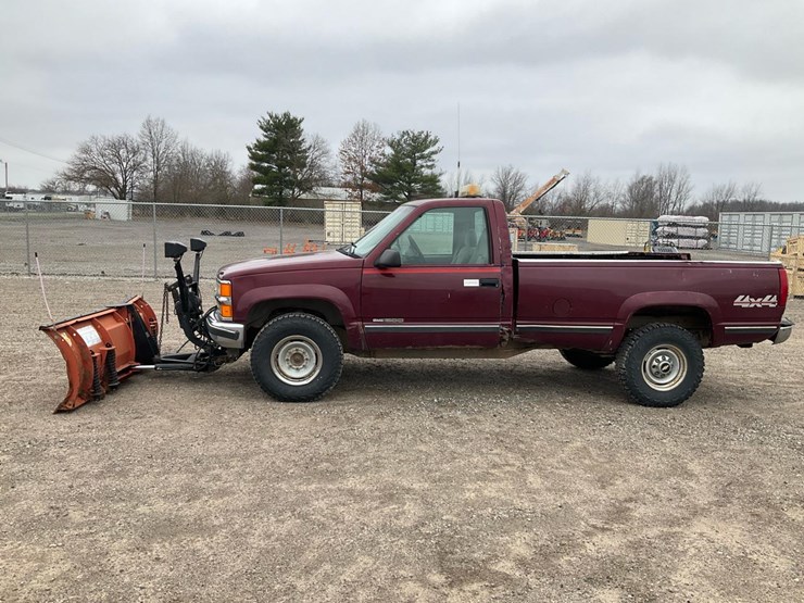 1996-chevrolet-k2500-image-2