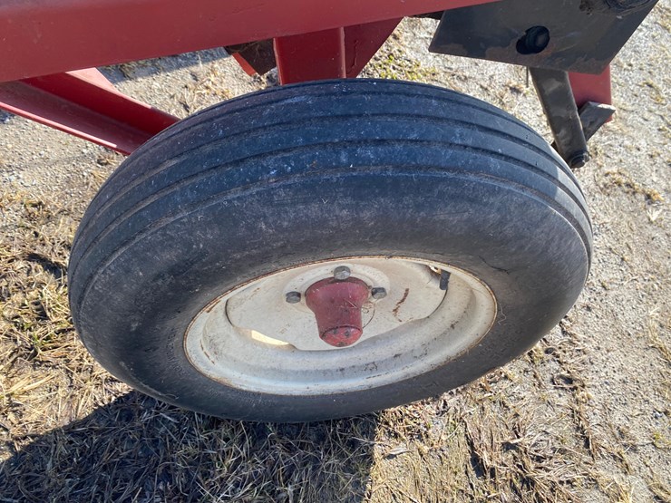 h&s-8'-hay-fluffer-image-10