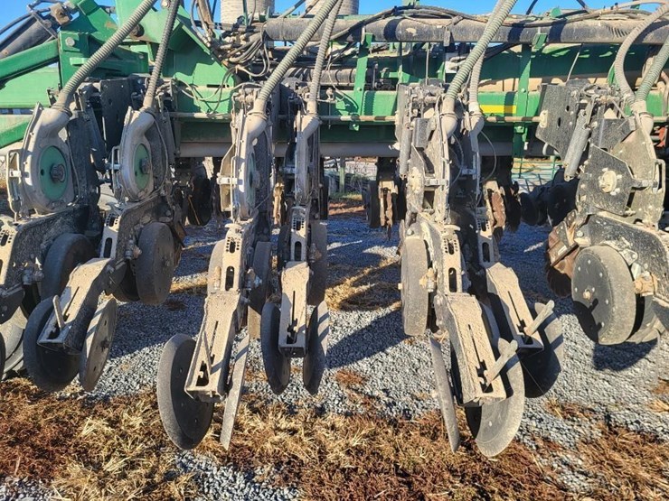 great-plains-yp1625-image-82