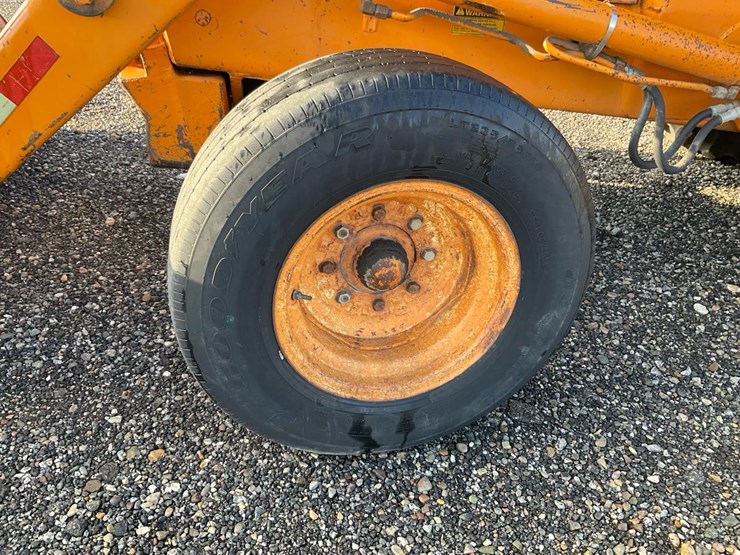 1982-case-580d-image-18