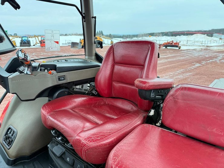 case-ih-magnum-380-rowtrac-image-61