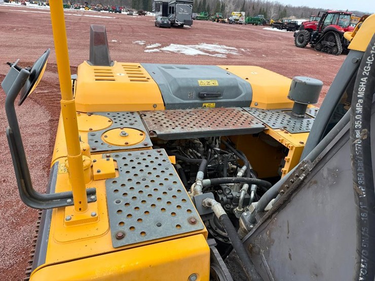 volvo-ec220dl-image-40