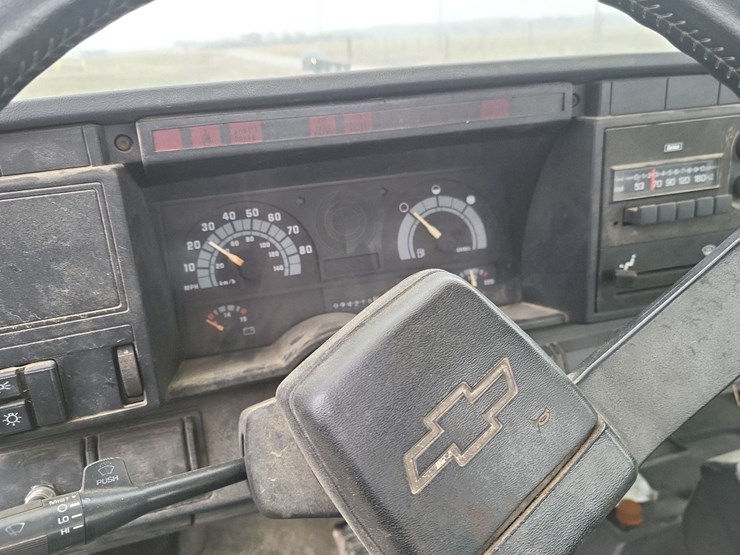 1991-gmc-kodiak-c6h042-single-axle-truck---blown-engine-image-30