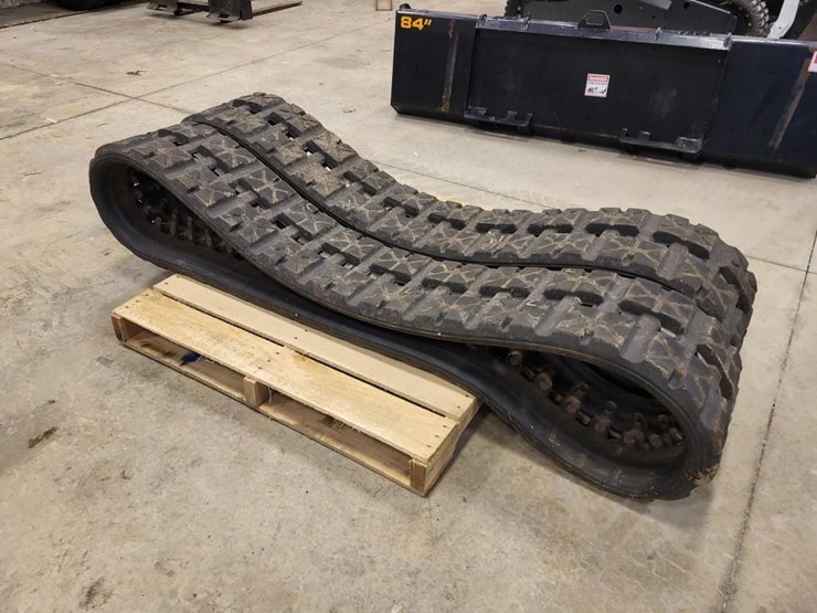 2012-bobcat-t190-image-42