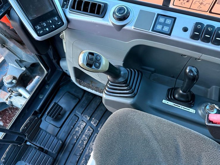 doosan-dx85r-3-image-50