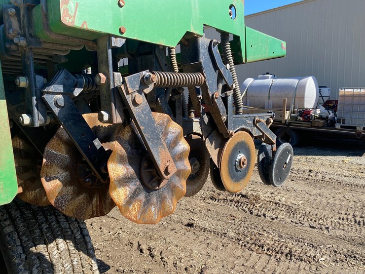 great-plains-solid-stand-30-image-9