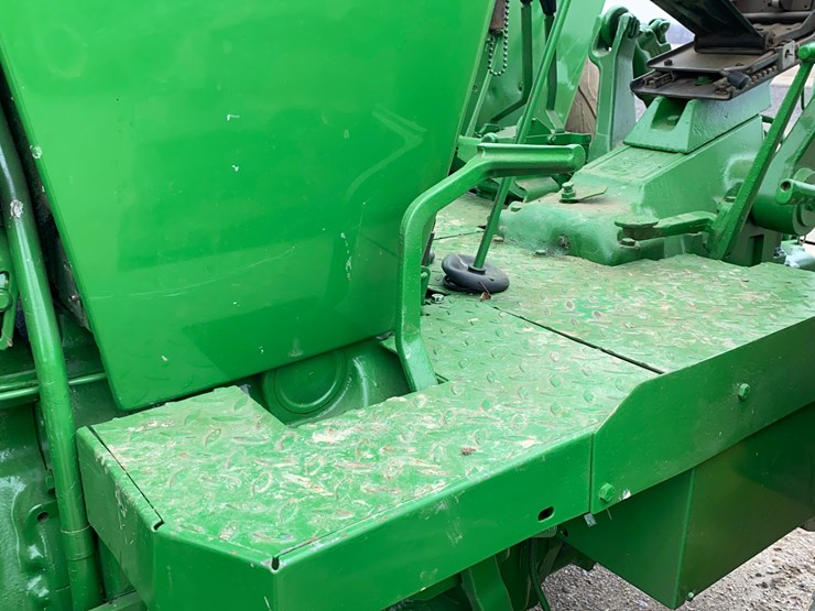 john-deere-2940-image-34