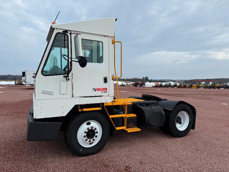 2013-kalmar-ottawa-4x2-image-1