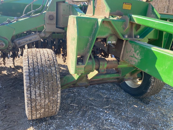 great-plains-solid-stand-30-image-39