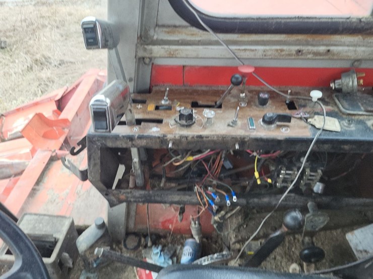 massey-ferguson-750-image-65