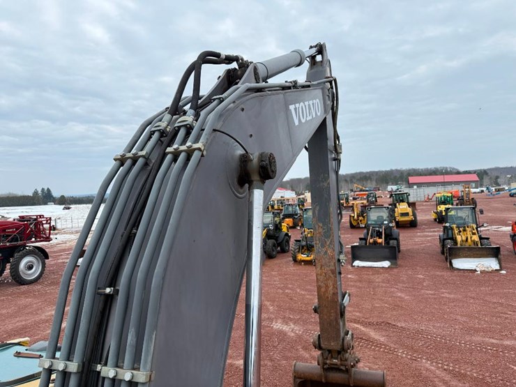 volvo-ec220dl-image-44