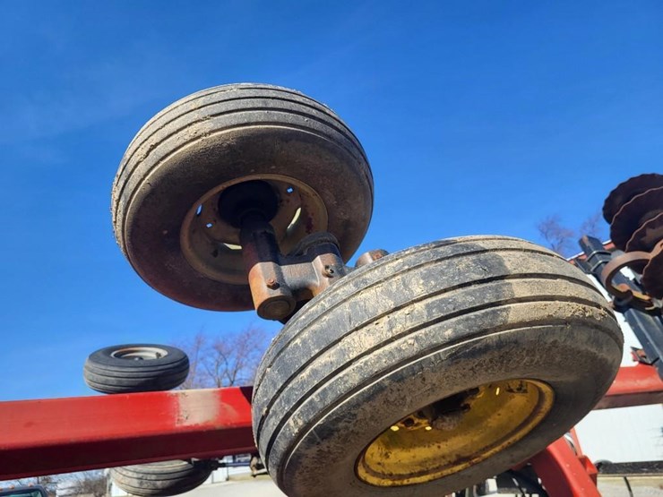 case-ih-true-tandem-330-turbo-image-26