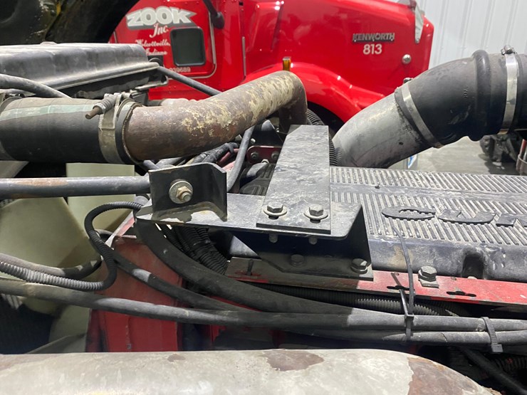 2002-peterbilt-379-image-84