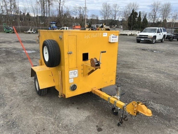 2005-mbco-towable-thermoplastic-applicator-image-2