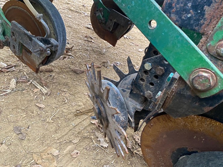 john-deere-7000-image-14