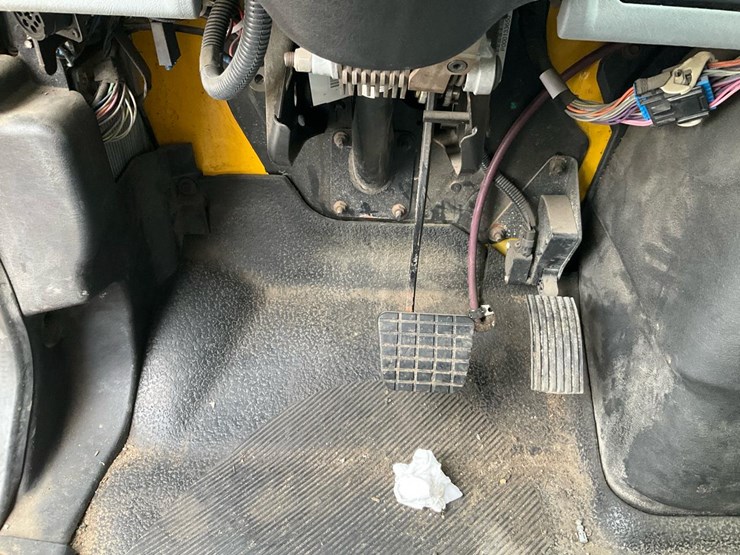 2005-international-durastar-4300-image-106