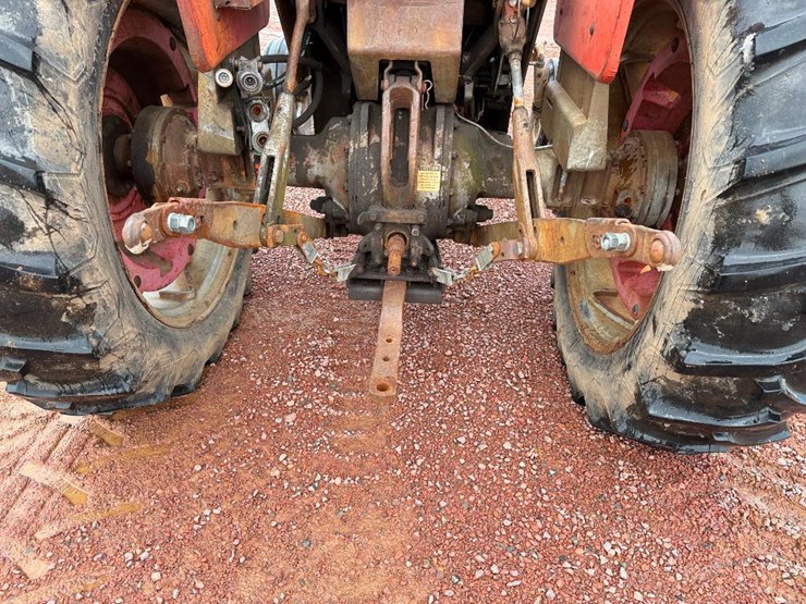 massey-ferguson-180-image-17