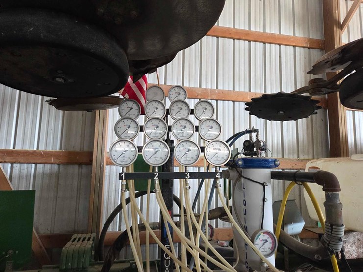 john-deere-2510l-image-17