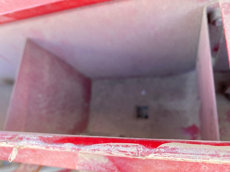 international-6200-image-27