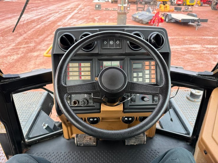 challenger-75-image-47