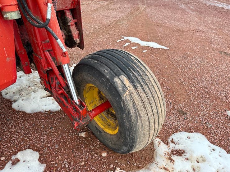 new-holland-1431-image-20