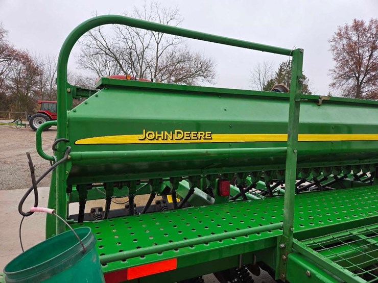 john-deere-1590-image-14