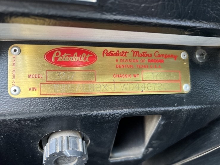 1998-peterbilt-357-image-51