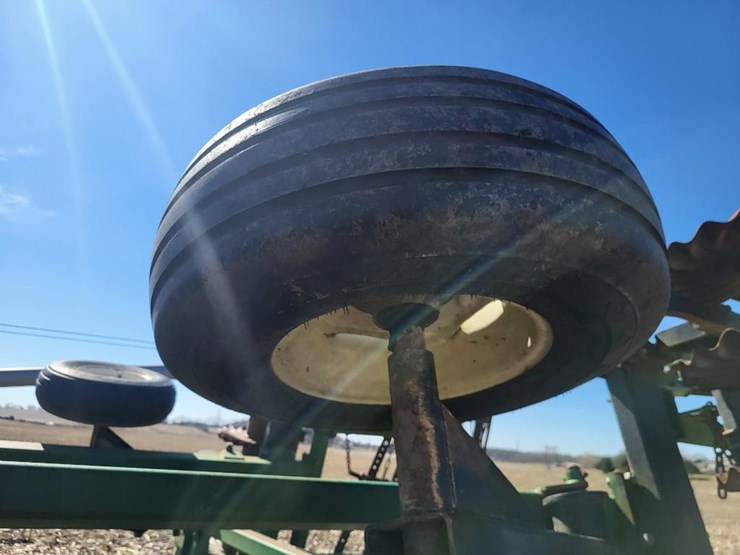 great-plains-2200tt-image-20