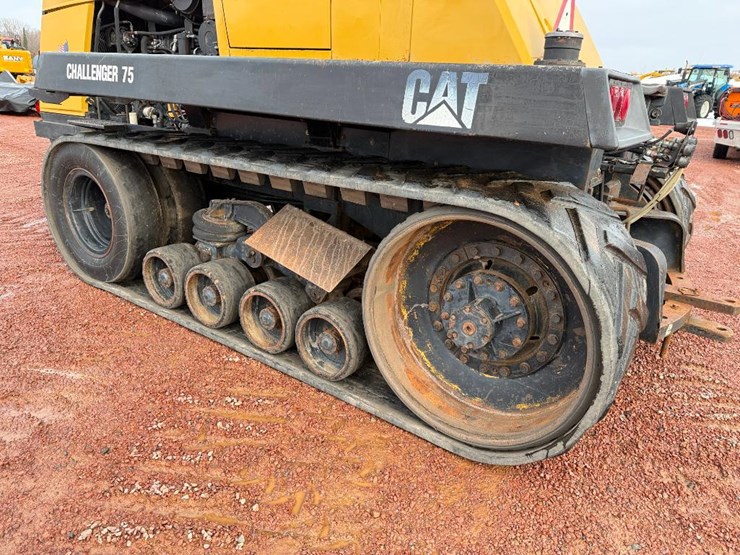 challenger-75-image-7