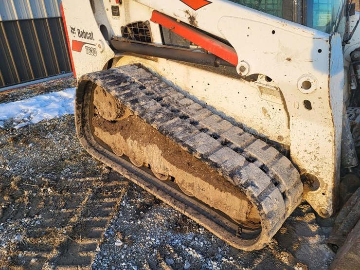 2017-bobcat-t630-image-27