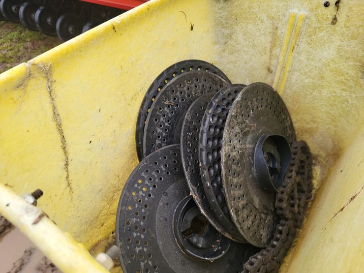 john-deere-7240-image-32