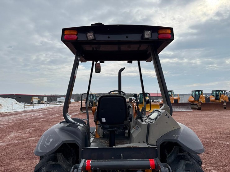 case-570n-xt-image-19