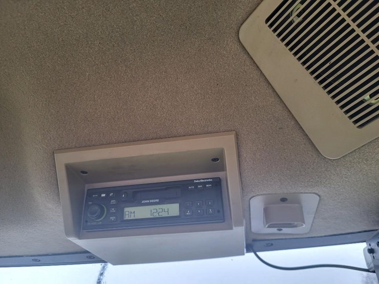 2002-john-deere-8120-image-54