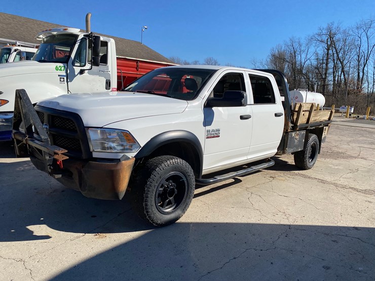 2018-dodge-2500-image-1