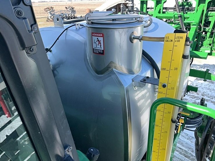 2023-john-deere-410r-image-35