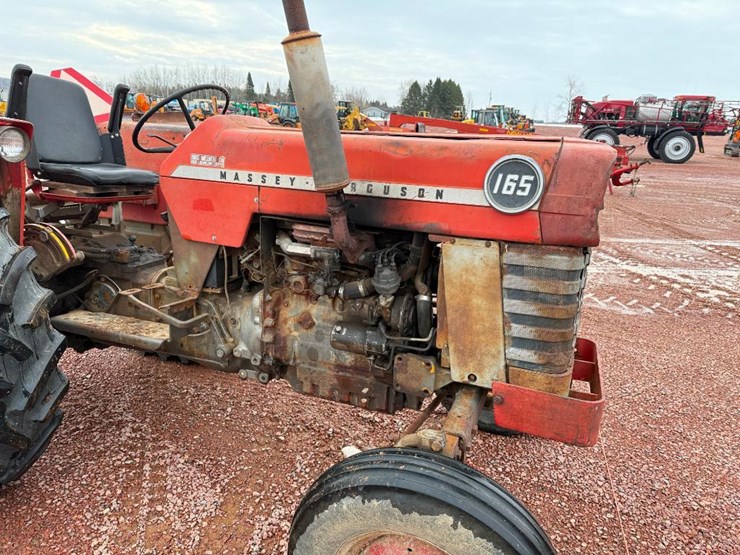 massey-ferguson-165-image-14