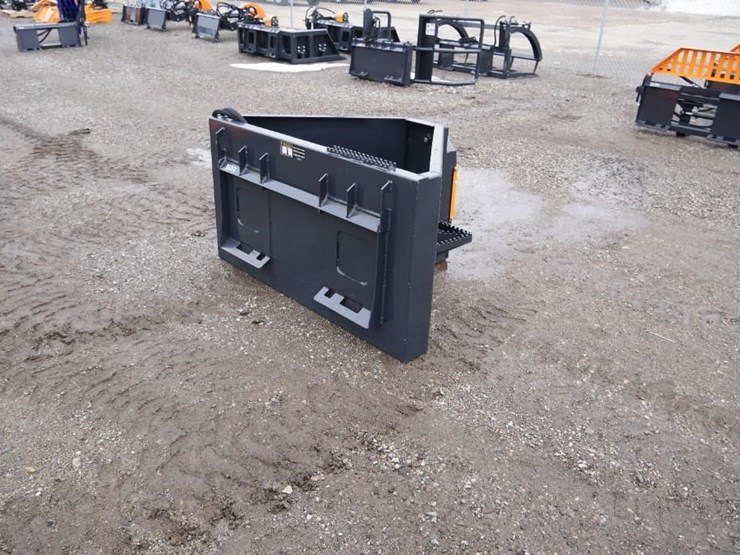 #1177-•-new-skid-steer-concrete-chuter-attachment-image-3