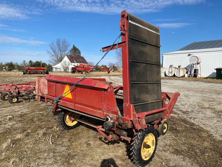 new-holland-144-image-5