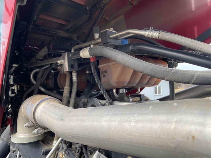 case-ih-magnum-340-image-61