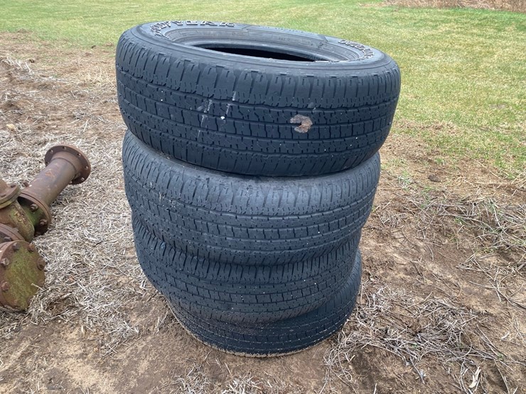 275/85r18-tires-image-1
